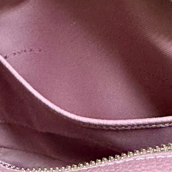 EUC Coach Camera Leather Crossbody Pink Bag with Tassle - Picture 8 of 9